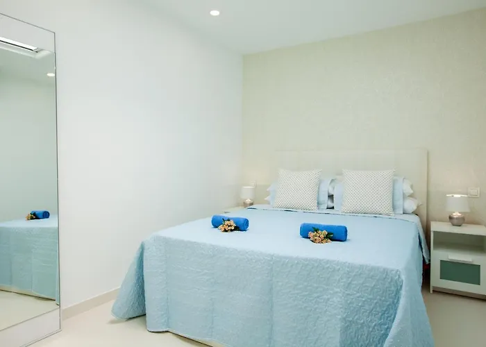 Playa Chica By Buenavilla * بويرتو ذيل كارمين